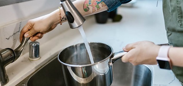 ¿Tomar agua de la llave? En Chile el desafío no es la calidad sino la disponibilidad